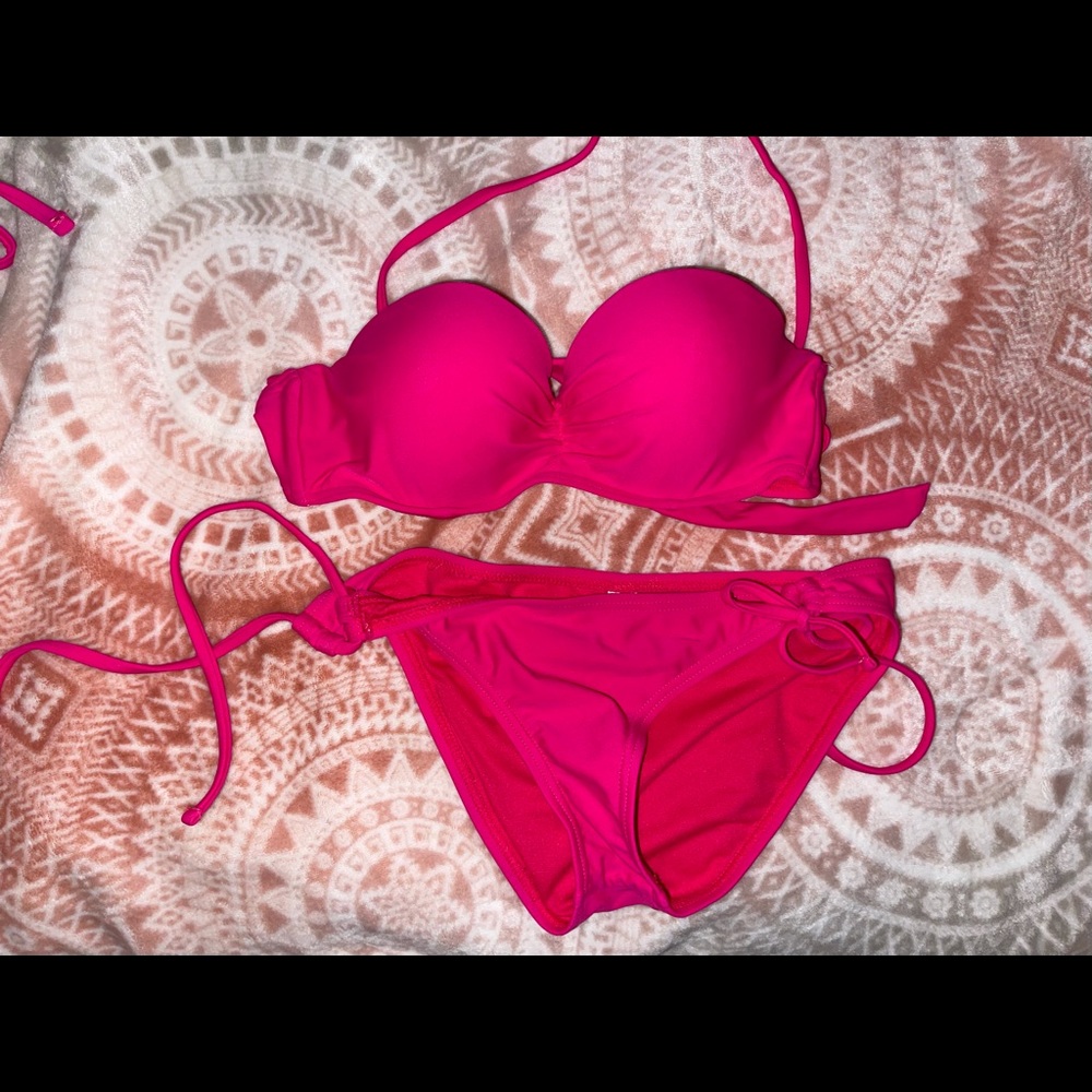 Cute pink bikini